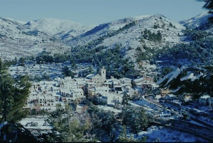 Alojamiento Rural El Metge Penaguila Bagian luar foto